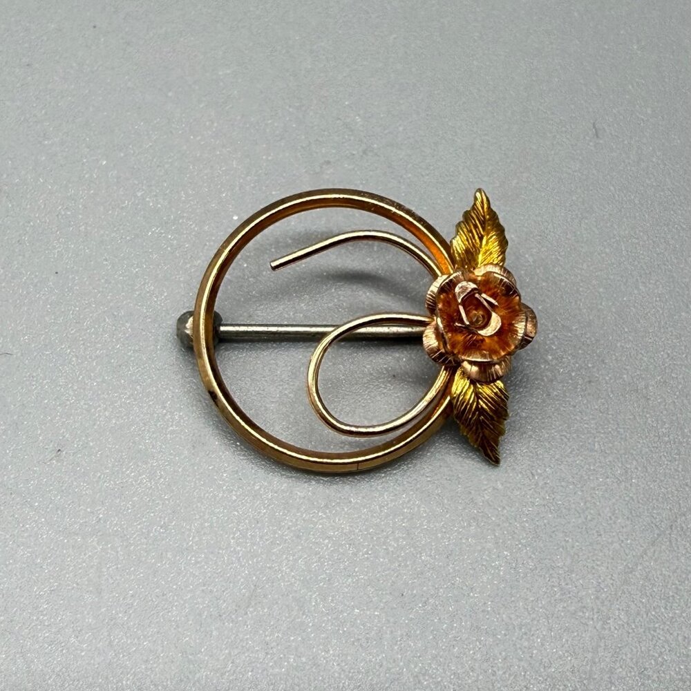 Krementz Gold Filled Circular Pin Brooch With Rose & Leaf Design